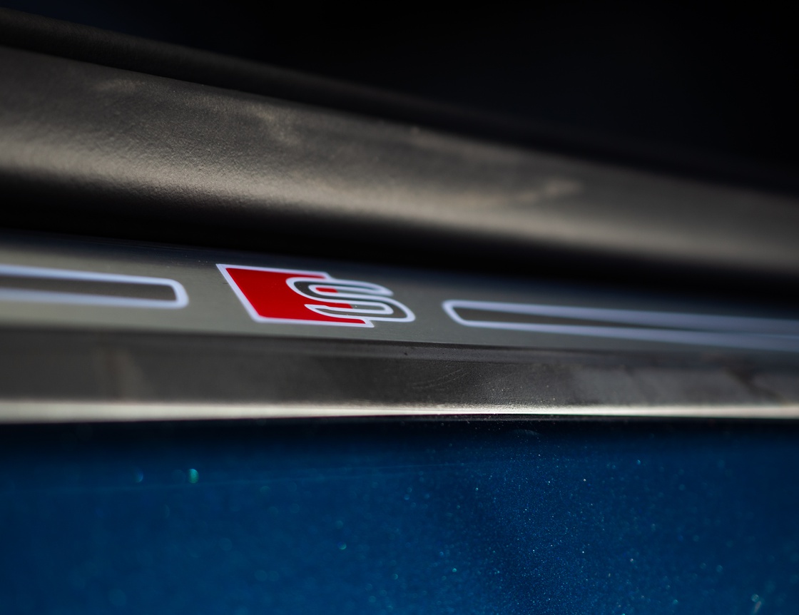 e-tron_5 - Copy.jpg