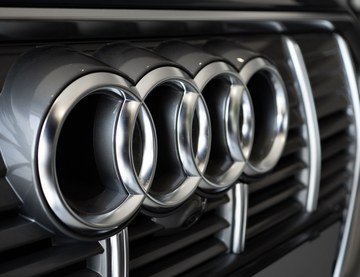 Audi e-tron. Чисто електрическо удоволствие от шофирането.