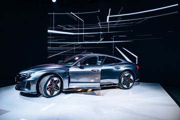 Премиерата на новия изцяло електрически Audi RS e-tron GT