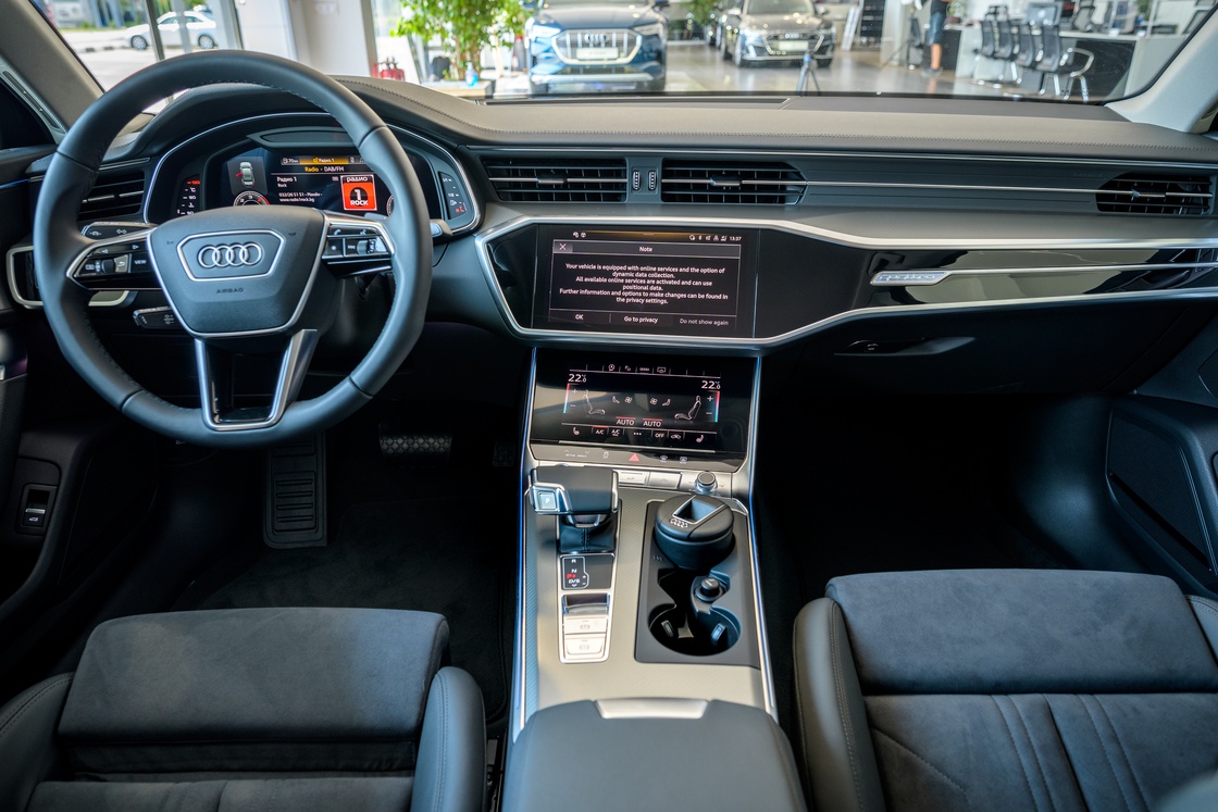 Прогрес, който освен да почувствате, можете и да изживеете. Новият A6 Limousine.