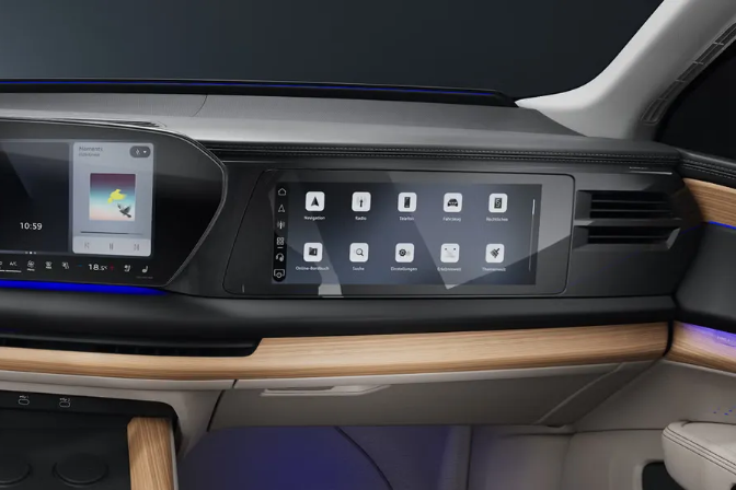 Q7_SUV_AU54x_Page_Header_Interior_Design-L%20-%20RIGHT%20